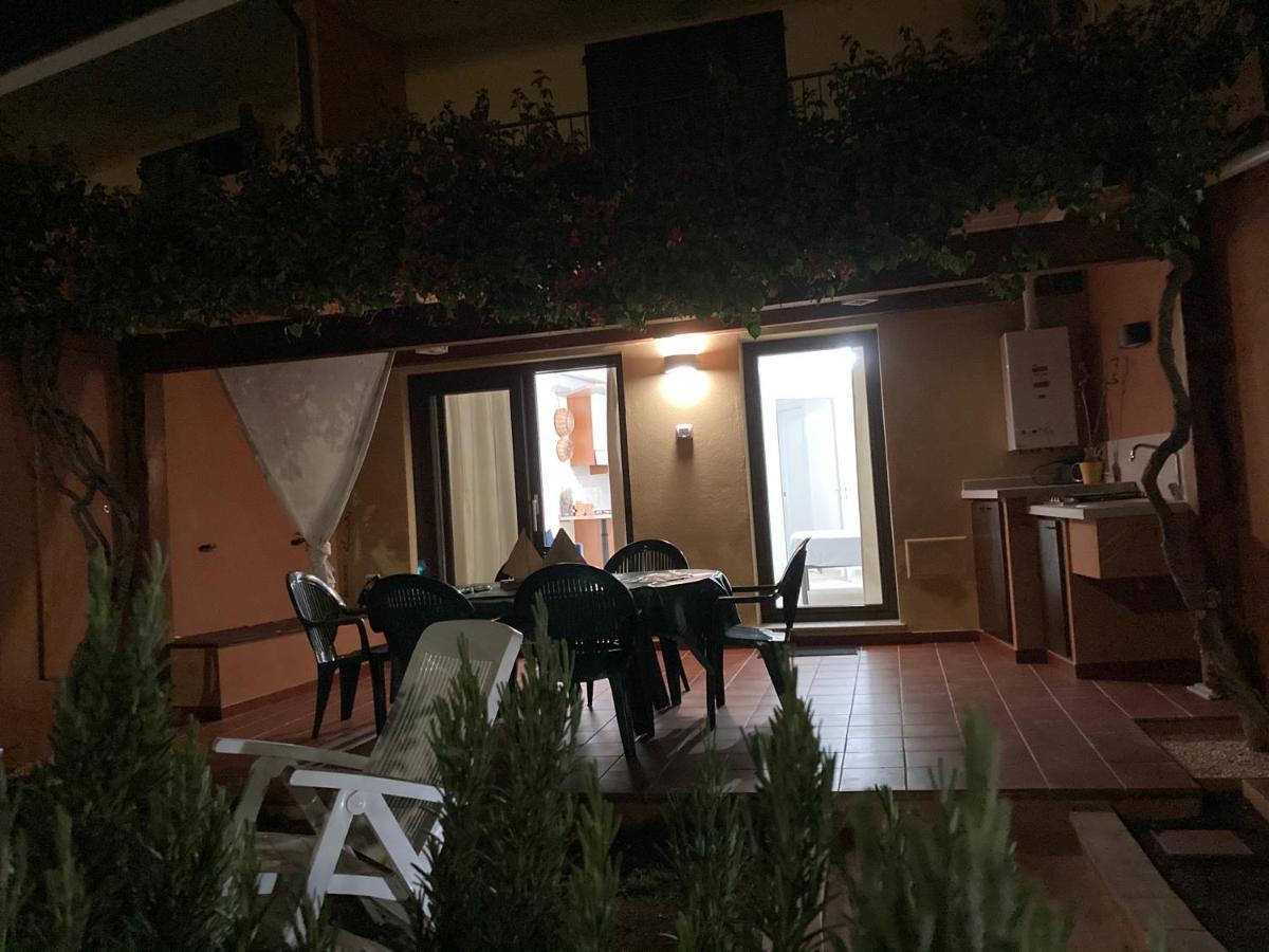 Ferienwohnung Bilocale Con Giardino Olbia Mare Exterior foto
